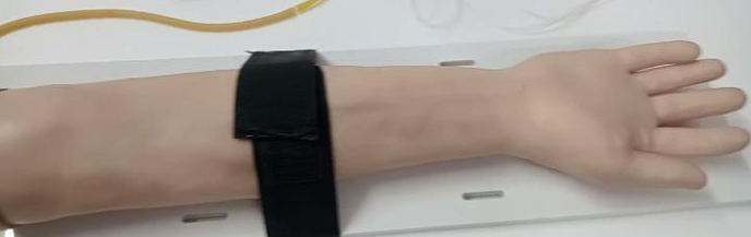 IV ARM WITH ACRYLIC SILICON